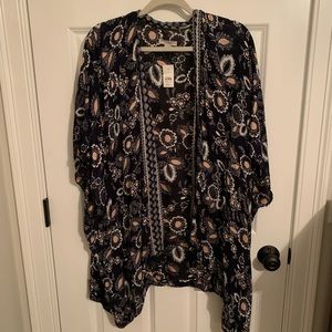 Navy floral kimono